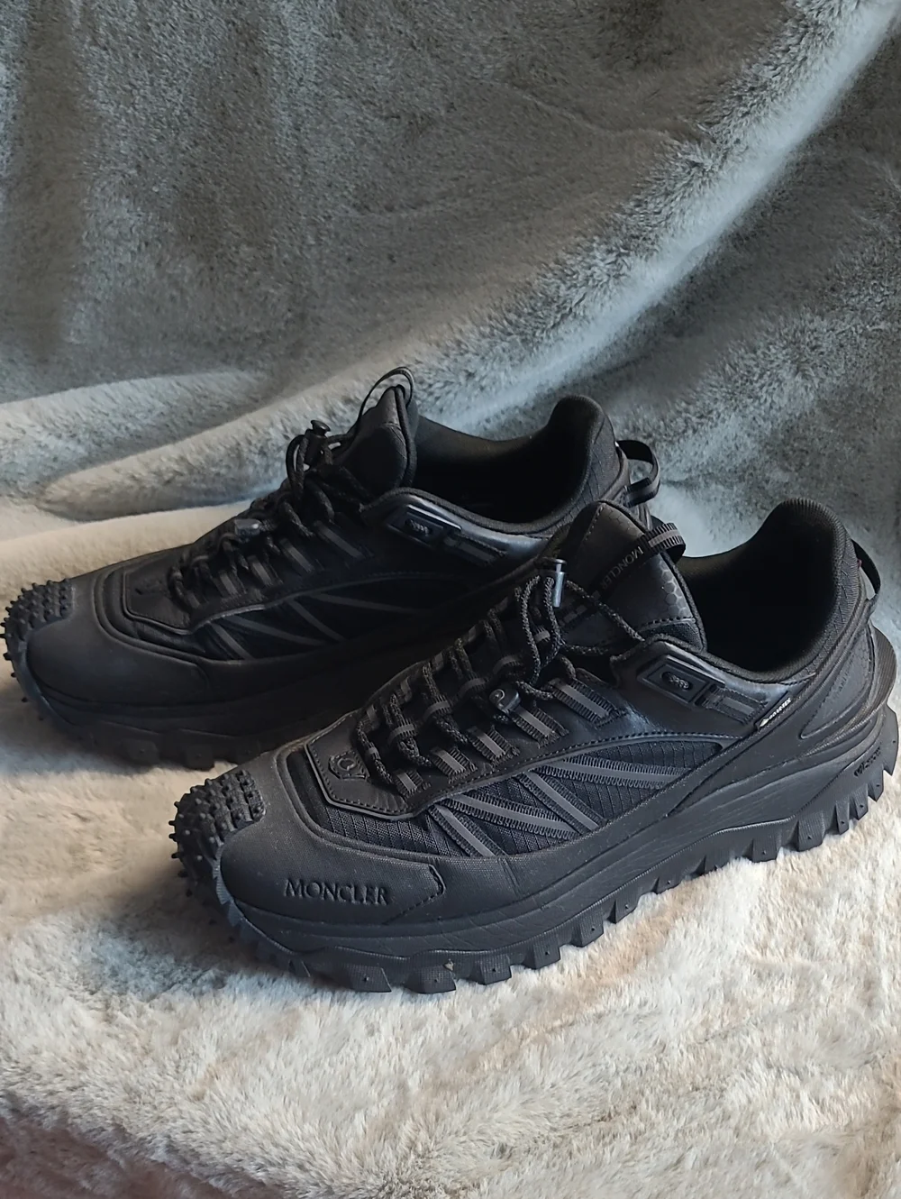 Moncler Trailgrip GTX Mens 12 / 45 - Picture 7 of 10
